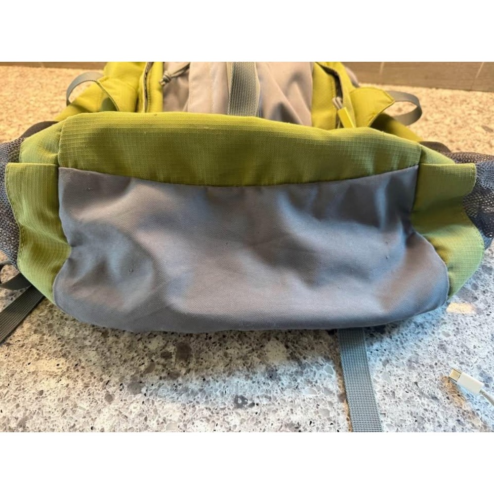 Kelty Redtail W Leaf Green and Gray Travel Camping Hiking Gorpcore Backpack - Picture 8 of 10